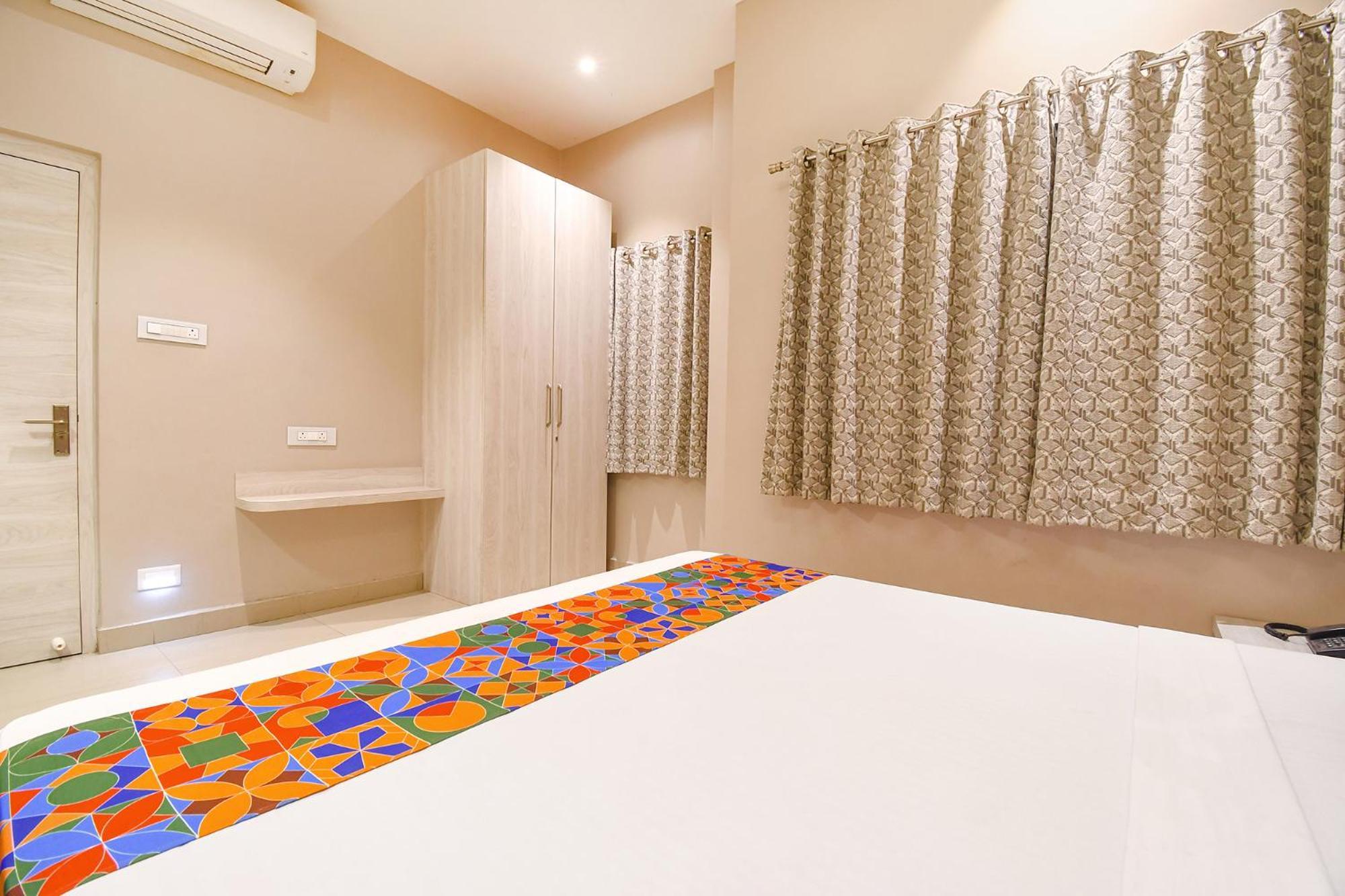 Fabhotel Kitchen Q Inn - Belaghata Calcutta Buitenkant foto